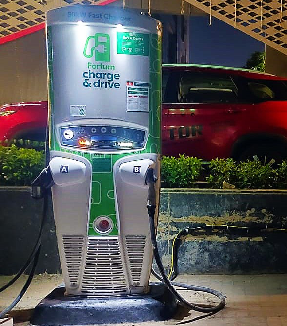 MG Motor, Fortum installs 50 kW superfast EV charging station in Surat