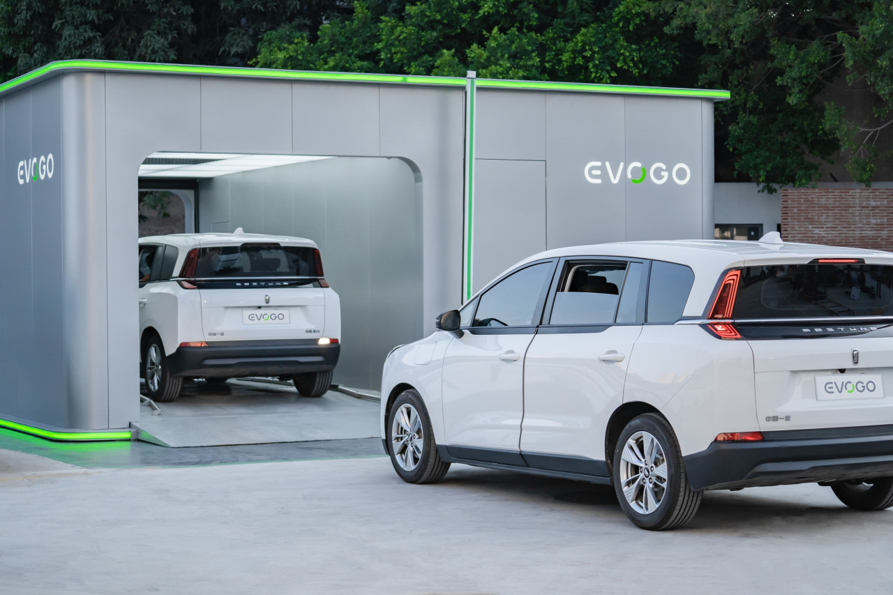 CATL Unveils Its First EVOGO Battery Swap Services In Xiamen, China