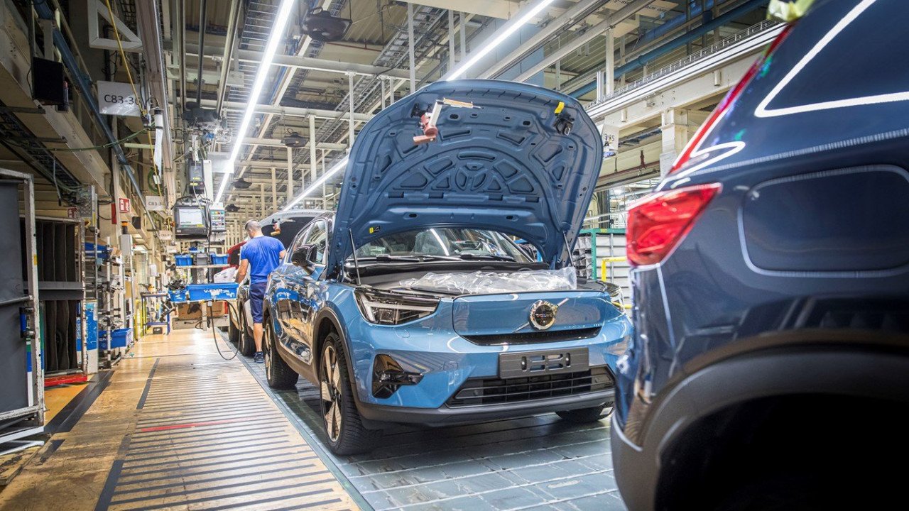 Volvo Cars announces new electric car manufacturing plant in Slovakia