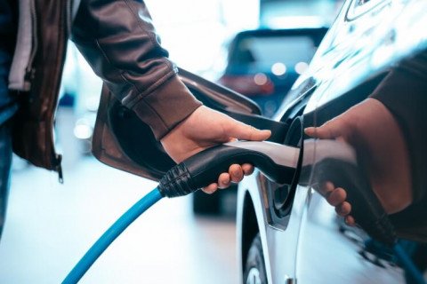 NaaS Tech, Green Intelligent Link partner for one-stop commercial EV charging services