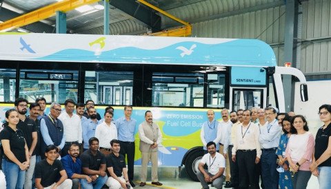 Union Minister Dr. Jitendra Singh unveils KPIT-CSIR indigenously developed H2 fuel-cell bus