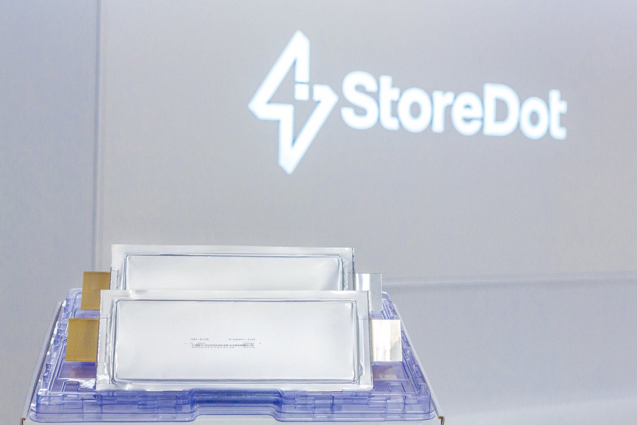 An image of StoreDot's extreme fast charge battery cells.