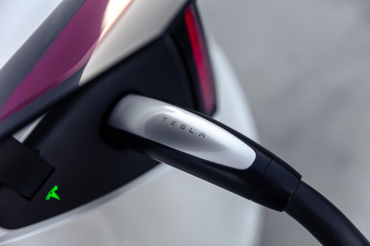 Is Tesla's charging port set to be new standard?