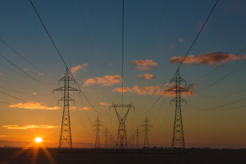 Daily Shorts: US bolsters power grid with $3.5 bn, Foxconn eyes Indian EV market, and more