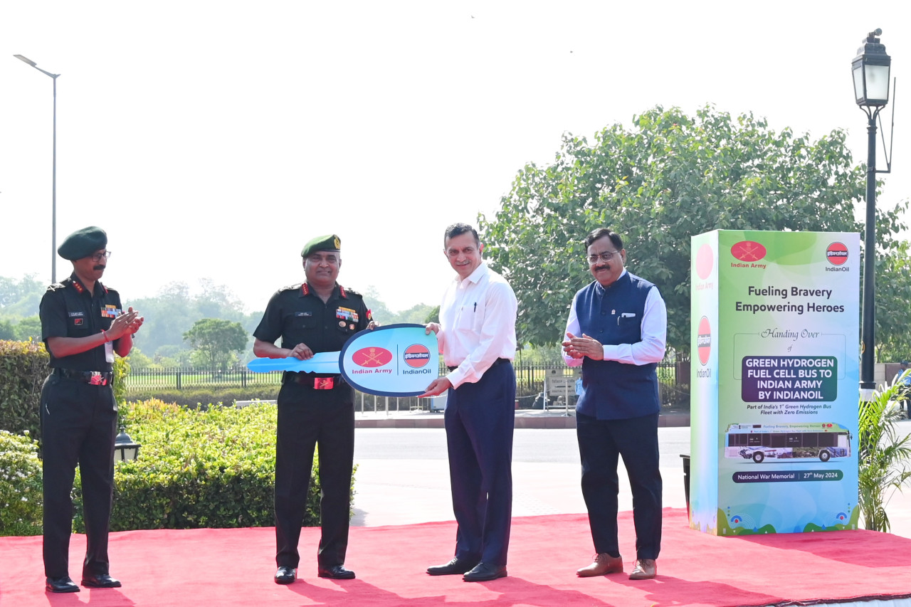 Indian Oil signs MoU with Indian Army for deployment of H2 mobility solutions