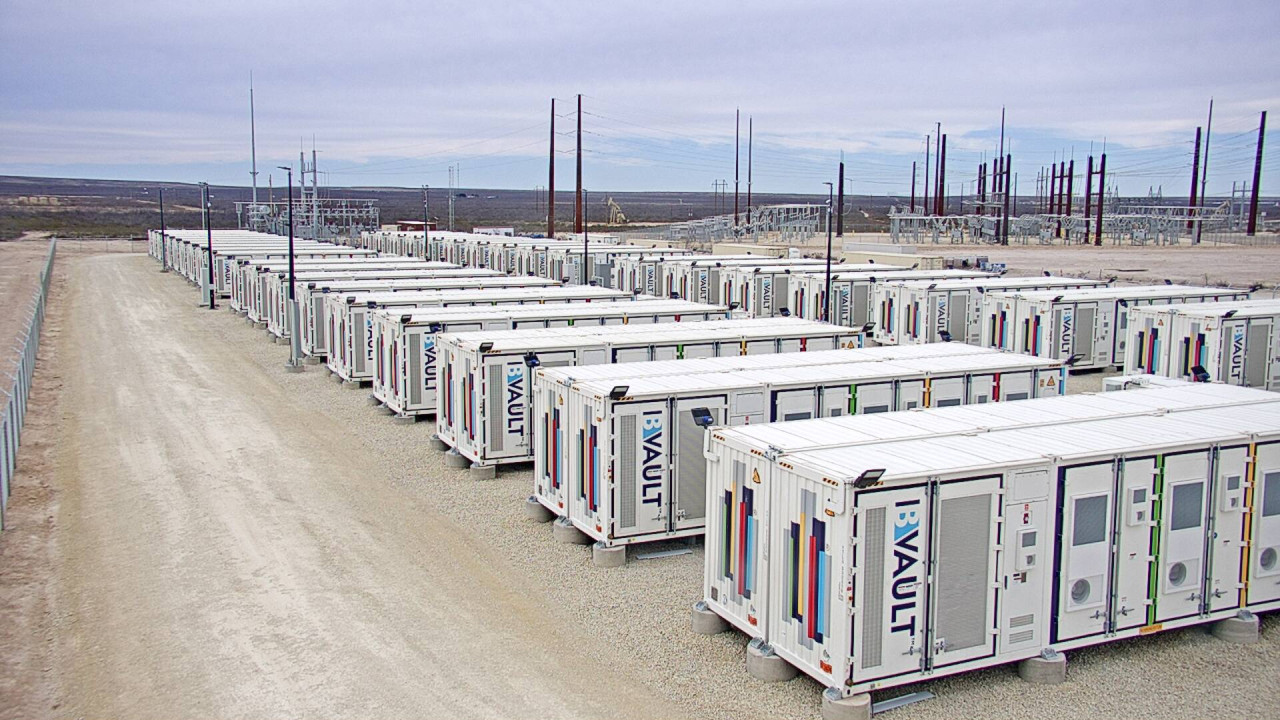 Energy Vault's B-Vault battery powers Jupiter's 100 MW / 200 MWh St. Gall BESS in Texas